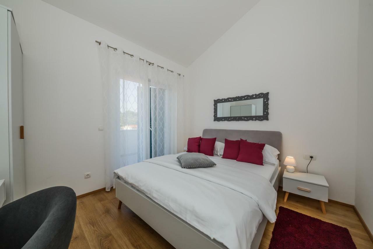 Villa Milena-With A Pool Trogir Luaran gambar