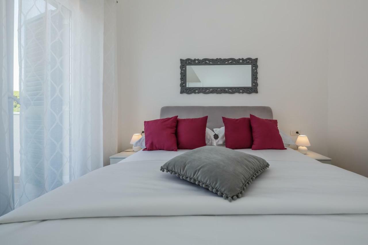 Villa Milena-With A Pool Trogir Luaran gambar